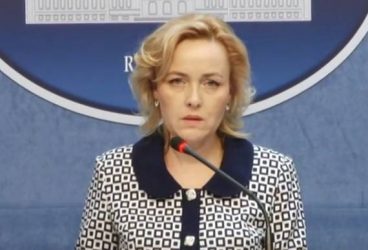 Ministrul de Interne îi arată cu degetul pe jurnaliştii care au susţinut protestele