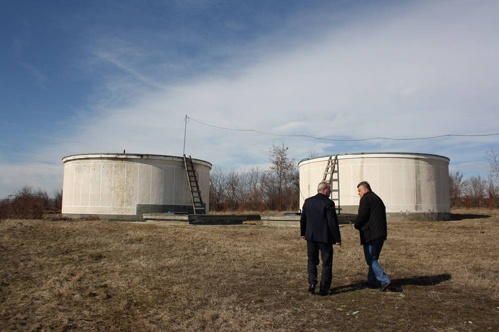 Investiţii pentru asigurarea unei surse alternative de apă la Păuleşti Investiţii pentru asigurarea unei surse alternative de apă la Păuleşti