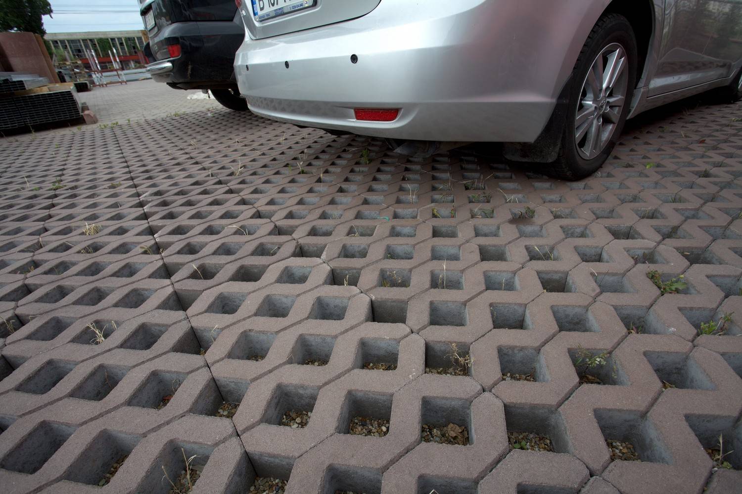 Parcări noi în cartierul Malu Roşu Parcări noi în cartierul Malu Roşu