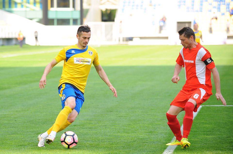 Roland Stănescu – un atacant care, dacă ar fi venit din vara trecută la Petrolul ’52, ar fi fost golgheterul Ligii A Prahova Roland Stănescu – un atacant care, dacă ar fi venit din vara trecută la Petrolul ’52, ar fi fost golgheterul Ligii A Prahova