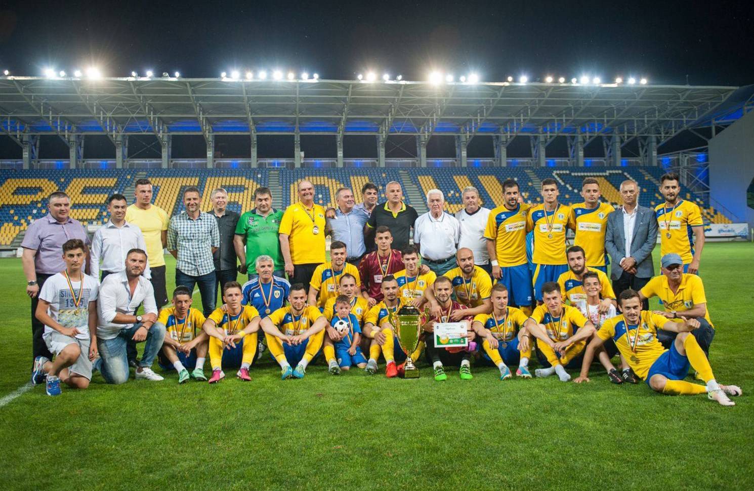 Ziua primei manșe a barajului: Dentaș versus același Petrolul, fără o cifră și cu două litere în plus! Ziua primei manșe a barajului: Dentaș versus același Petrolul, fără o cifră și cu două litere în plus!