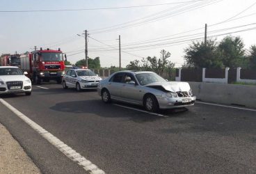 Încă un accident în giratoriul de pe DN1 de la Metro