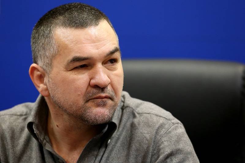 Leonard Doroftei vrea să plece din ţară după ce a fost somat să evacueze clădirea din centrul Ploieştiului în care are pub-ul Leonard Doroftei vrea să plece din ţară după ce a fost somat să evacueze clădirea din centrul Ploieştiului în care are pub-ul