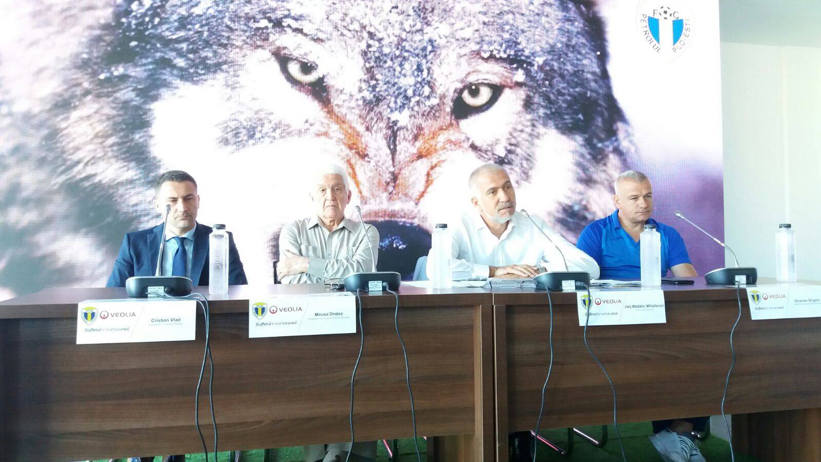 Arta diplomației lui Jorj Mădălin Mihailovici în conversațiile cu grupările de suporteri ai Petrolului