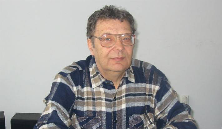 Prima ediție a Memorialului de șah “Nini Hristodorescu”, joi, într-o sală de sub tribuna a II-a de la “Ilie Oană” Prima ediție a Memorialului de șah “Nini Hristodorescu”, joi, într-o sală de sub tribuna a II-a de la “Ilie Oană”