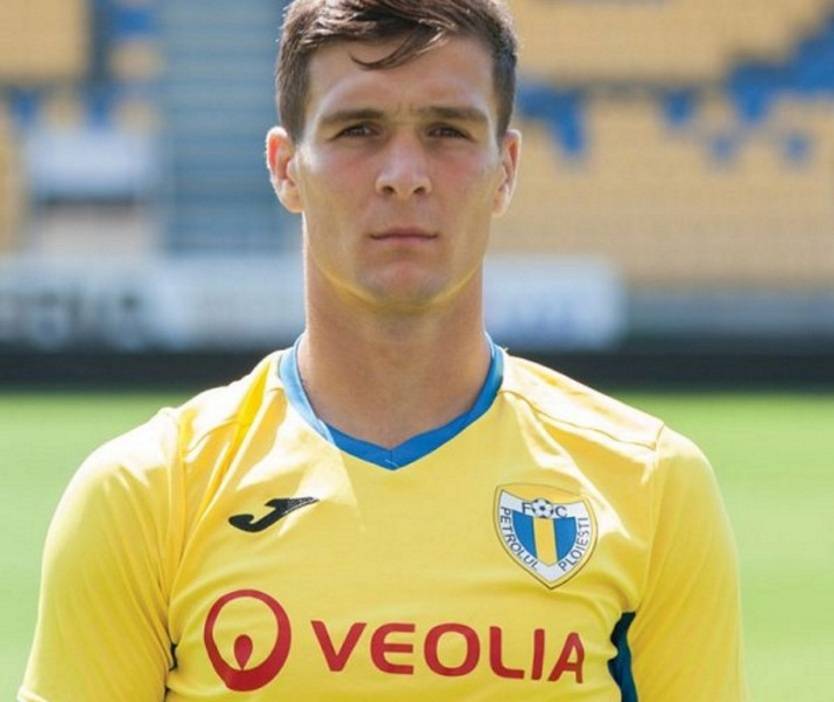 Povestea amuzantă a unui împrumut despre care cel care primea jucătorul habar nu avea! Bașca, “lupul” e și indisponibil pentru destulă vreme! Povestea amuzantă a unui împrumut despre care cel care primea jucătorul habar nu avea! Bașca, “lupul” e și indisponibil pentru destulă vreme!