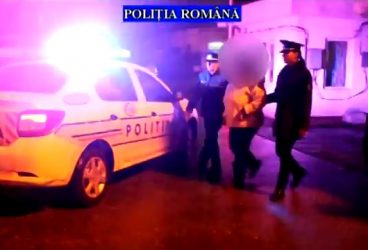 Prinsă în flagrant cu 3.000 de ţigări aduse din Republica Moldova – VIDEO