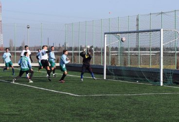 Festival de goluri, dar mai ales de… bare, pe sinteticul de la Vest! Vintilă a marcat din nou pentru CS Blejoi