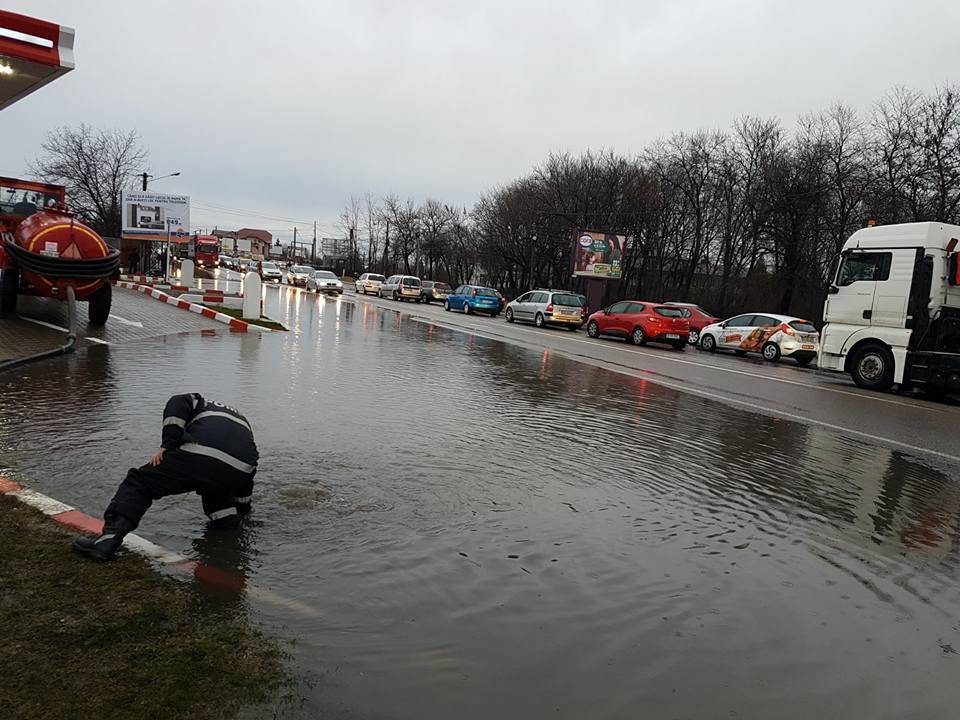 Cetăţenii din Bărcăneşti, scutiţi de jumătate din impozit pe imobilele afectate de inundaţii Cetăţenii din Bărcăneşti, scutiţi de jumătate din impozit pe imobilele afectate de inundaţii