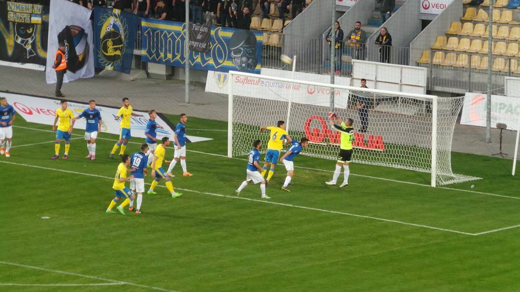 Alexandria se ține scai de Petrolul. Două victorii consecutive, în ultimele meciuri, pentru teleormăneni Alexandria se ține scai de Petrolul. Două victorii consecutive, în ultimele meciuri, pentru teleormăneni