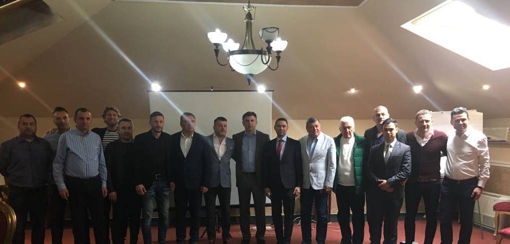 Ionuț Lupescu a luat pulsul Prahovei fotbalistice în Săptămâna Mare. Politic, a fost foarte bine susținut!