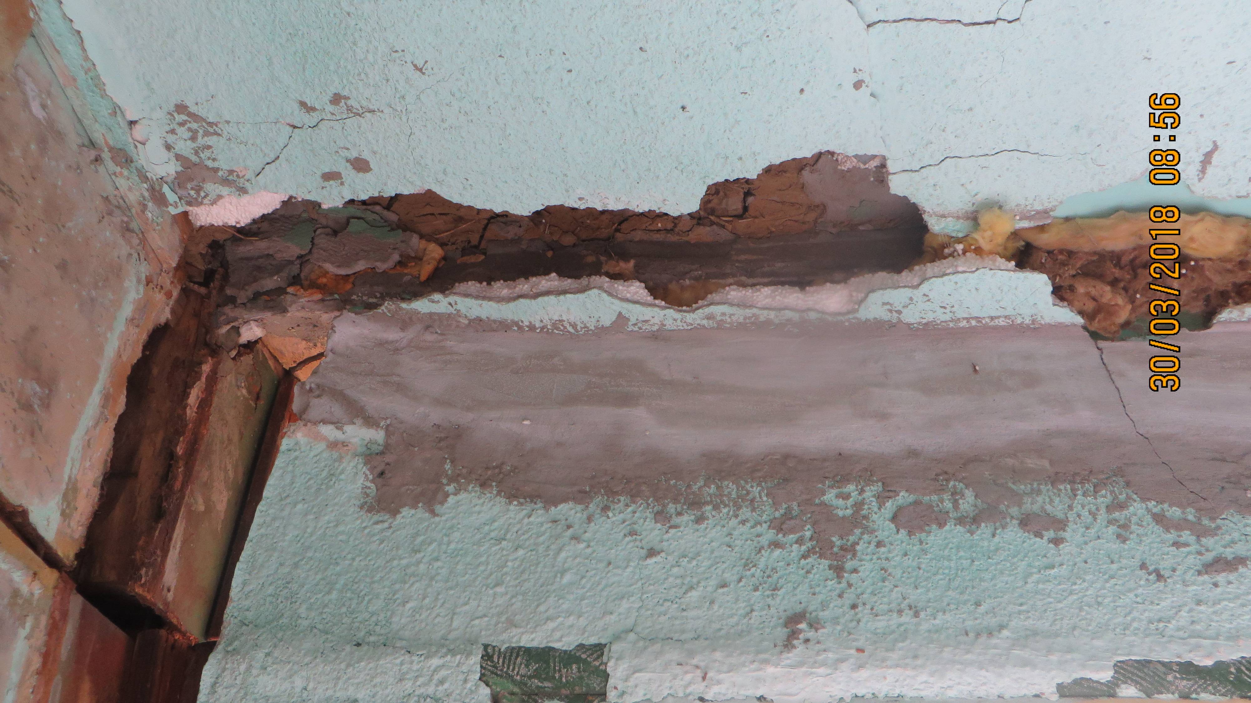 Familiile ale căror case au fost afectate de alunecările de teren vor petrece Paştele în containere Familiile ale căror case au fost afectate de alunecările de teren vor petrece Paştele în containere