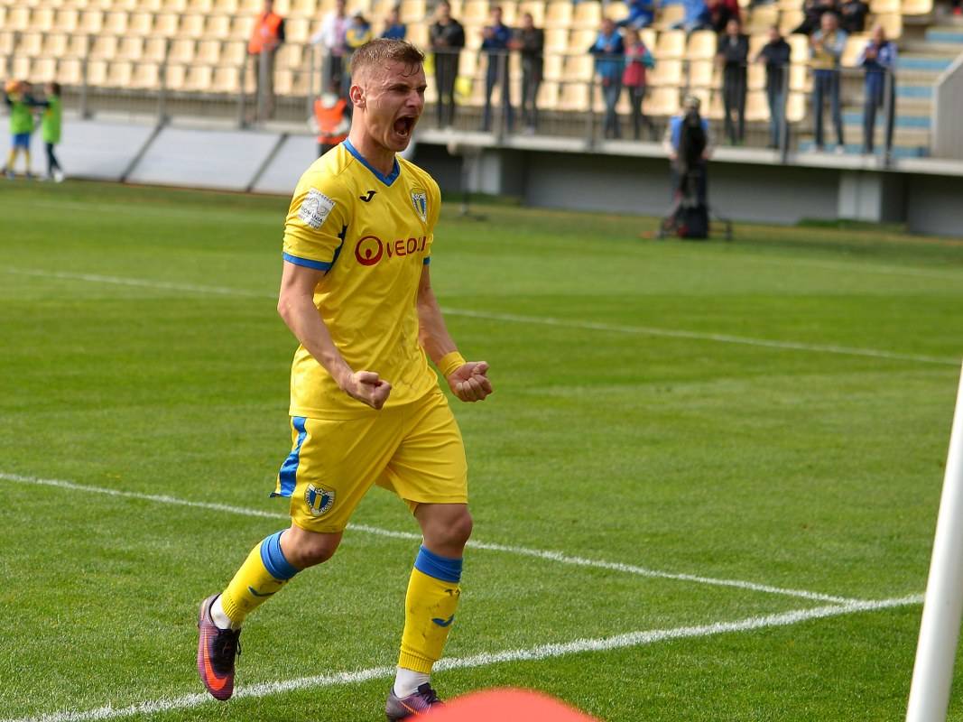 Moreniul, ca un… “satelit” pentru Petrolul. Victorie la Alexandria și derbi ușor acolo, pentru “lupi”, după un 4-0 cu Concordia 2! Moreniul, ca un… “satelit” pentru Petrolul. Victorie la Alexandria și derbi ușor acolo, pentru “lupi”, după un 4-0 cu Concordia 2!