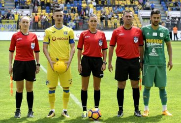 De Petrolul și arena Ilie Oană s-au… îndrăgostit femeile-arbitru!