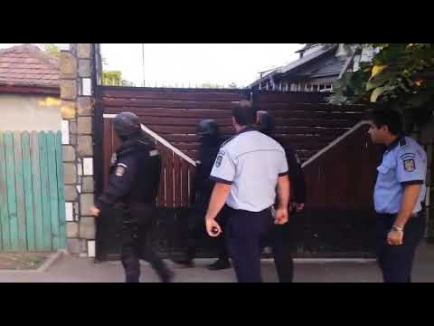 PERCHEZIȚII LA PERSOANE BĂNUITE DE FURT CALIFICAT