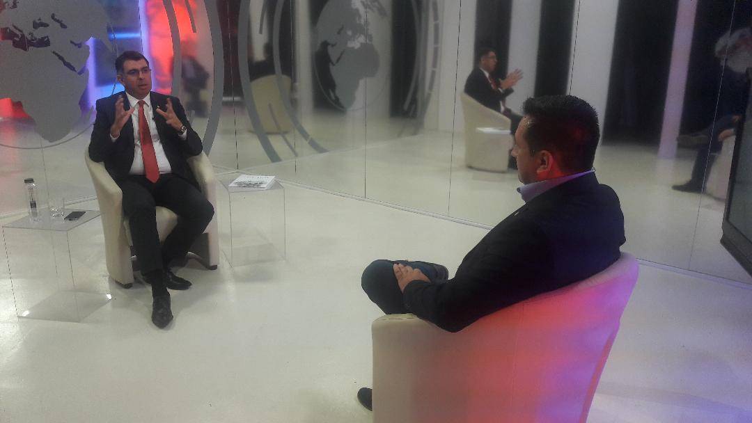 Robert Cazanciuc, invitat diseară la Ploieşti TV Robert Cazanciuc, invitat diseară la Ploieşti TV