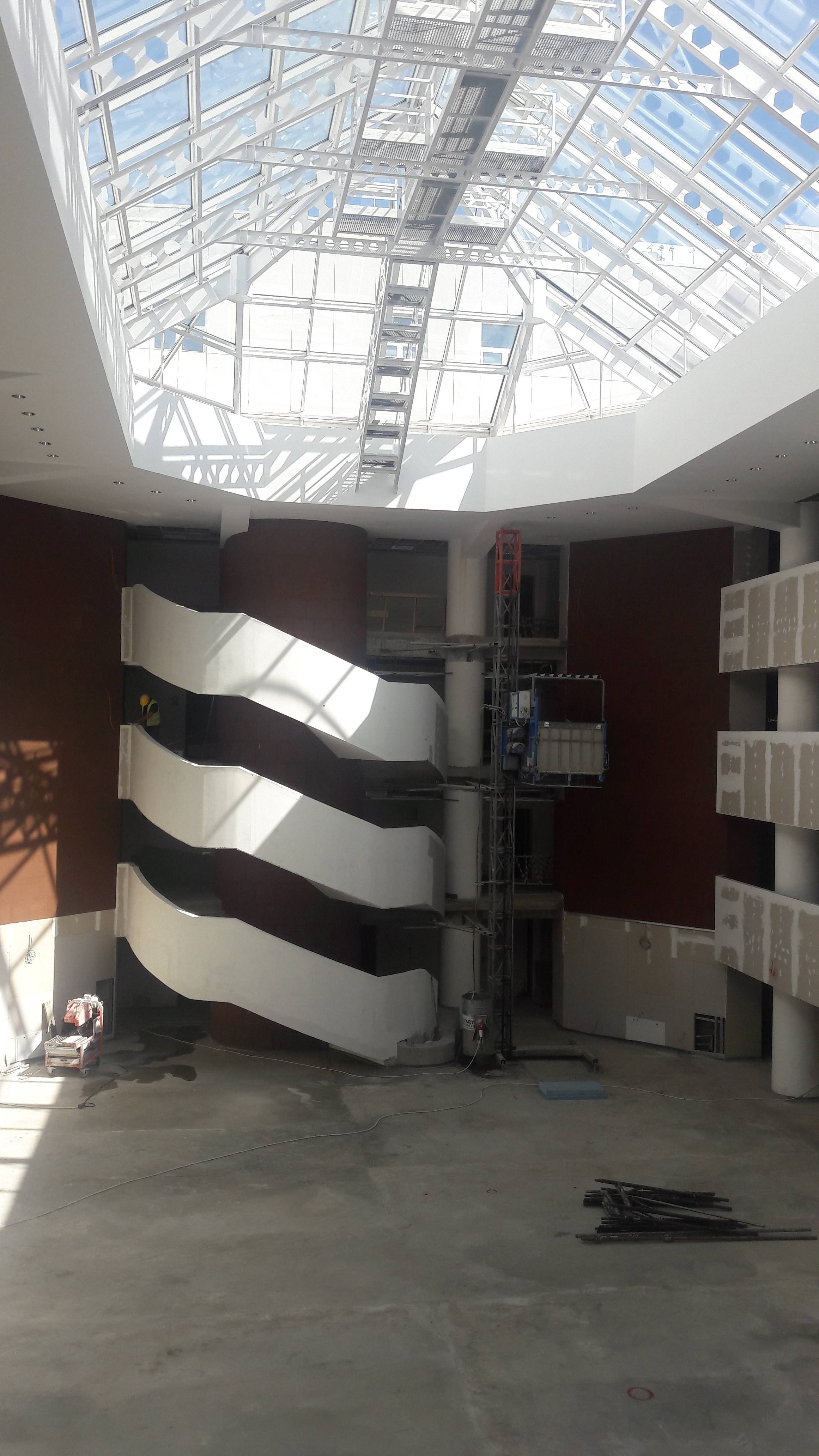 Imagini din clădirea noului Palat al Justiţiei din Ploieşti Imagini din clădirea noului Palat al Justiţiei din Ploieşti