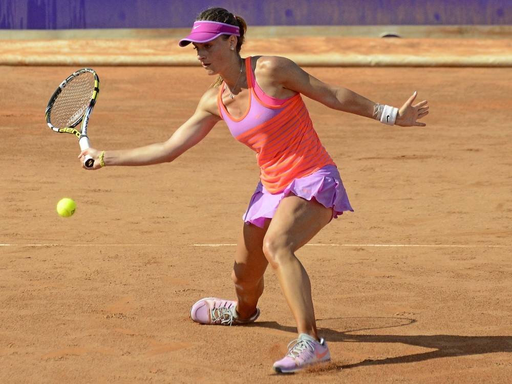 Ana Bogdan a trecut în turul 2 la Marele Șlem de la Roland Garros, după un meci lung cu o puștoaică din Cehia! Ana Bogdan a trecut în turul 2 la Marele Șlem de la Roland Garros, după un meci lung cu o puștoaică din Cehia!