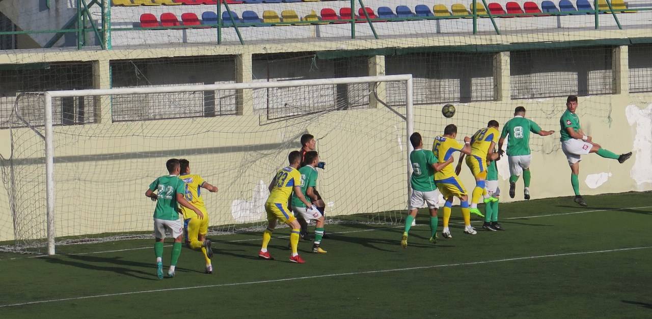 Dacă, sâmbătă, Petrolul câștigă pe “Ilie Oană” cu CS Mioveni 2, Prahova va avea din nou echipă de fotbal în Liga 2! Dacă, sâmbătă, Petrolul câștigă pe “Ilie Oană” cu CS Mioveni 2, Prahova va avea din nou echipă de fotbal în Liga 2!