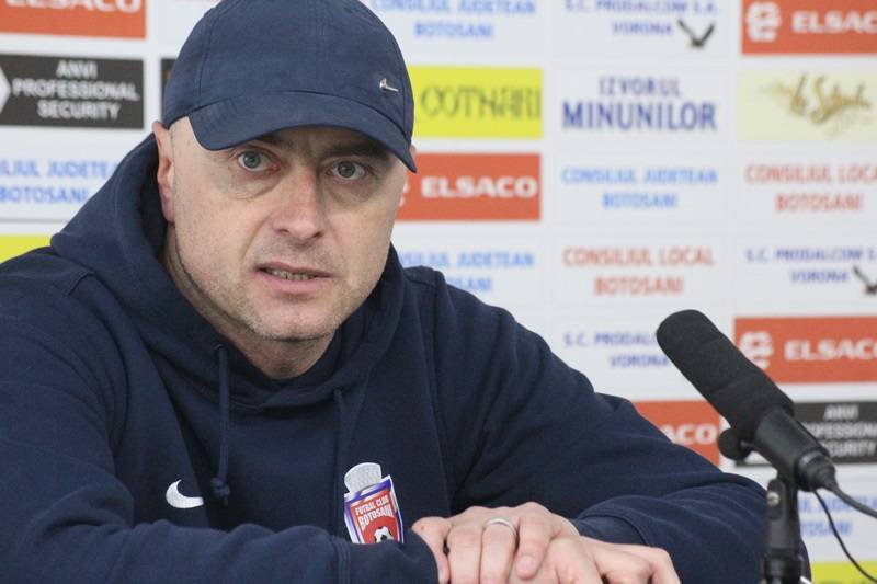 Leo Grozavu va fi prezentat oficial, marți dimineață, ca antrenor al Petrolului. A doua zi, reunirea lotului Leo Grozavu va fi prezentat oficial, marți dimineață, ca antrenor al Petrolului. A doua zi, reunirea lotului