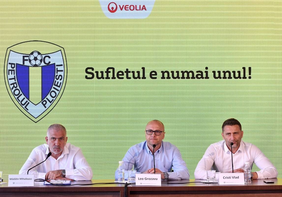 Leo Grozavu are o singură țintă: promovarea! Va lucra și cu jucători străini, după ce a făcut-o la Botoșani cu Ngadeu, Cabrera sau Iliev Leo Grozavu are o singură țintă: promovarea! Va lucra și cu jucători străini, după ce a făcut-o la Botoșani cu Ngadeu, Cabrera sau Iliev
