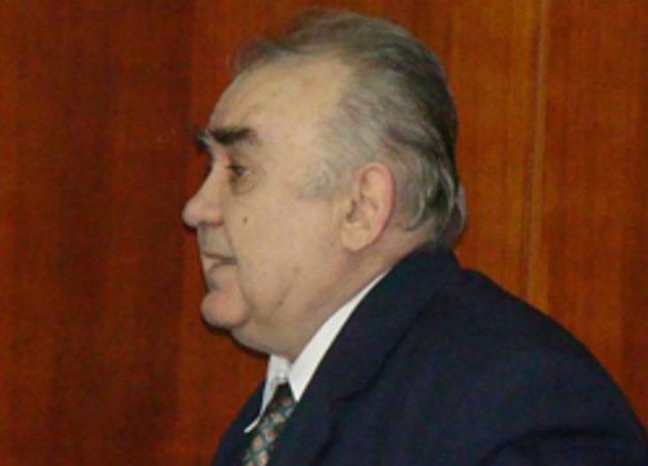 Fost om de fotbal și jurnalist, profesorul ploieștean Octavian Bălteanu împlinește luni o vârstă frumoasă! Fost om de fotbal și jurnalist, profesorul ploieștean Octavian Bălteanu împlinește luni o vârstă frumoasă!