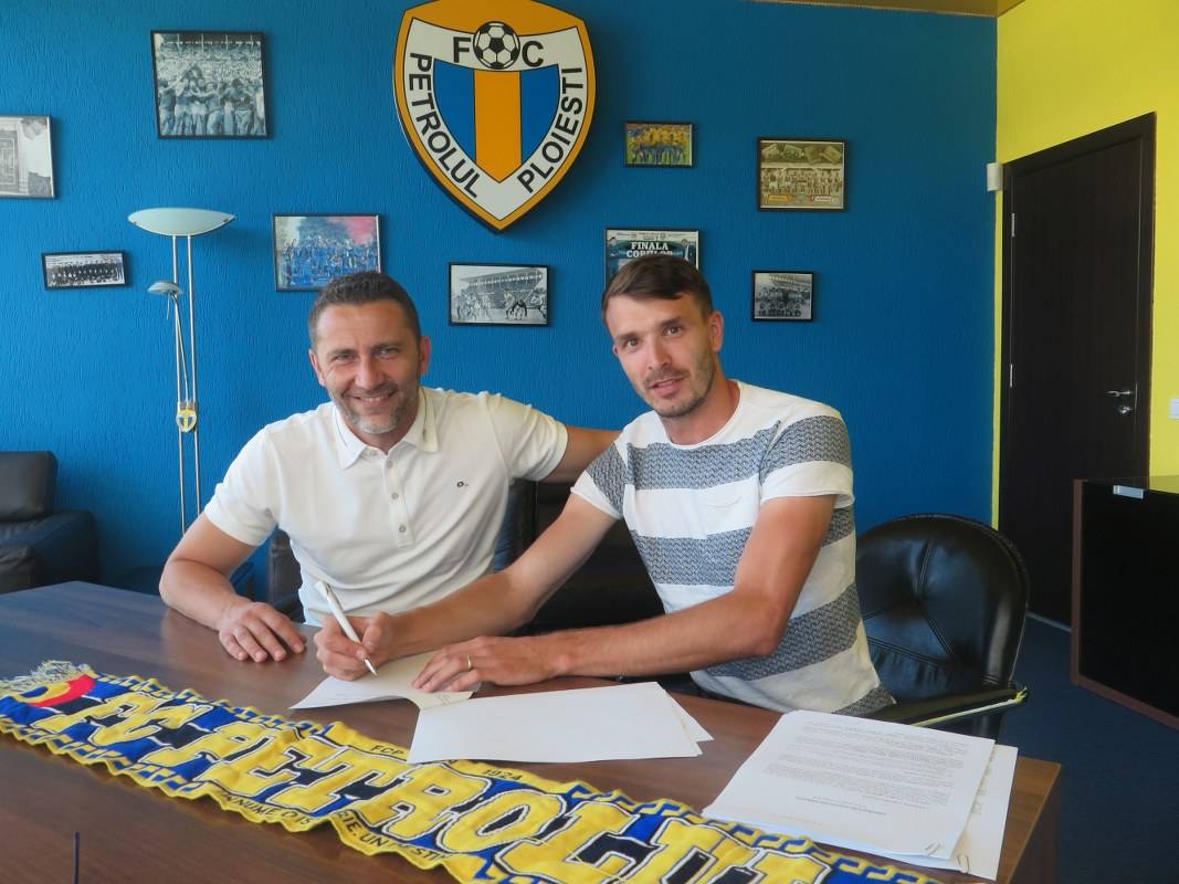 În această vară, Petrolul este aproape să-și facă deja echipa de… Liga 1 pentru sezonul 2019-2020! În această vară, Petrolul este aproape să-și facă deja echipa de… Liga 1 pentru sezonul 2019-2020!