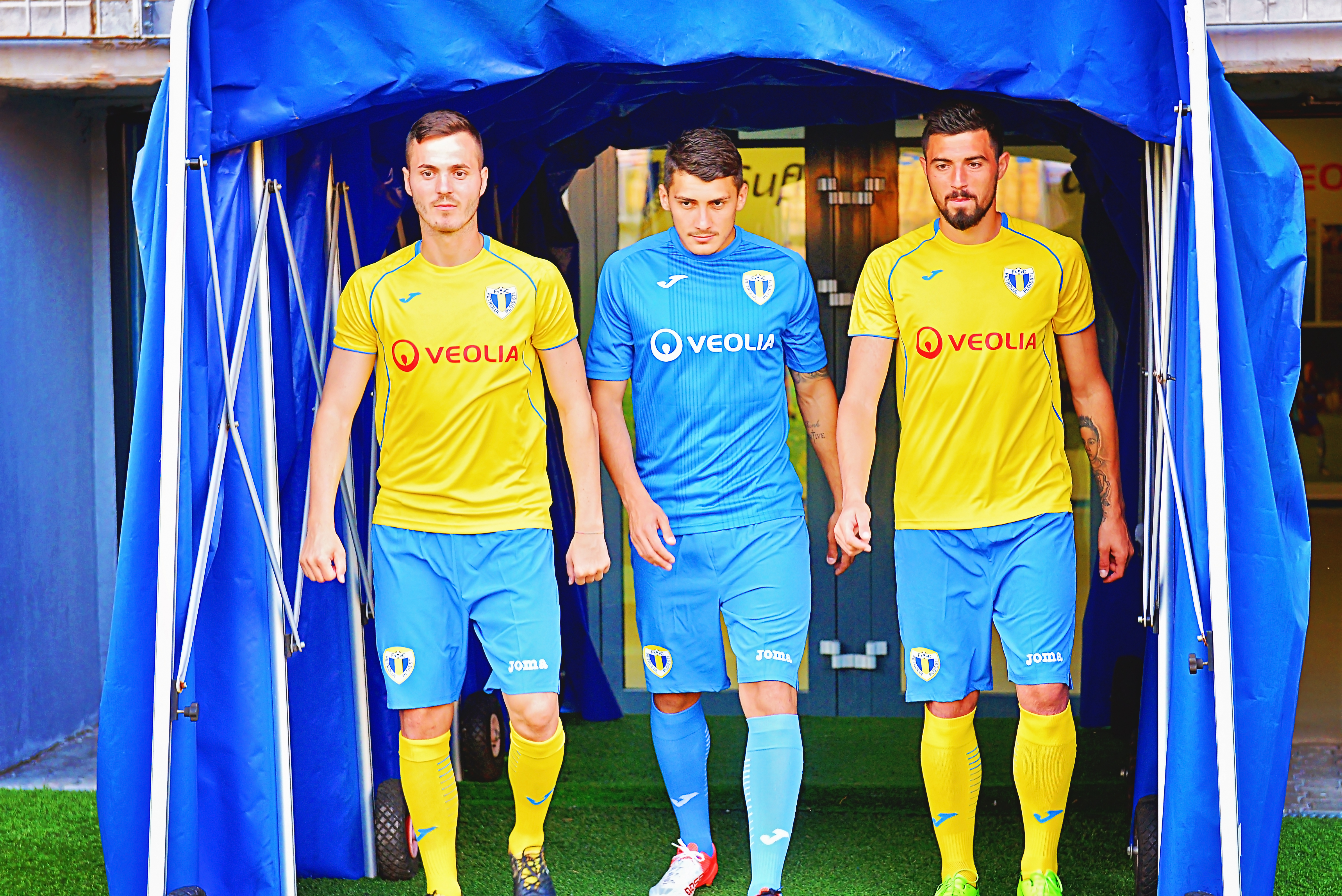 Ca marile echipe, Petrolul schimbă, anual, echipamentul. De data aceasta, nu și firma producătoare Ca marile echipe, Petrolul schimbă, anual, echipamentul. De data aceasta, nu și firma producătoare