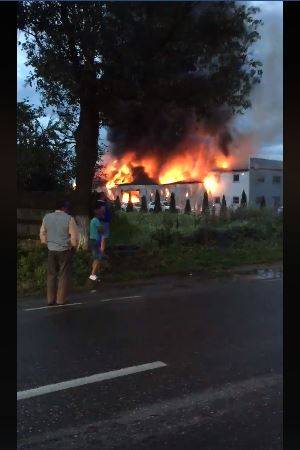 Incendiu la service-ul Well Auto din Păuleşti Incendiu la service-ul Well Auto din Păuleşti