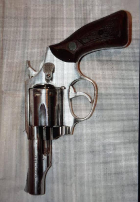 5 dosare penale pentru deținători de arme neletale din Prahova 5 dosare penale pentru deținători de arme neletale din Prahova