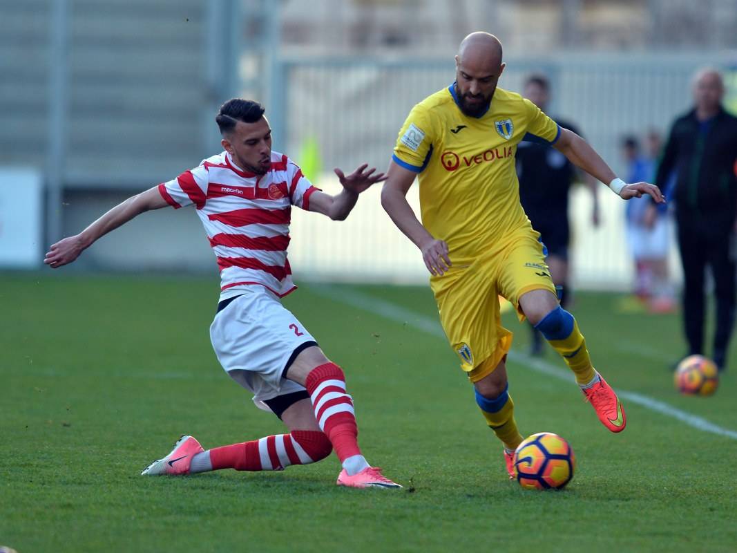 Fostul “lup” Georgian Păun, foarte aproape de a semna cu o viitoare adversară a Petrolului. A ales tot o echipă de tradiție Fostul “lup” Georgian Păun, foarte aproape de a semna cu o viitoare adversară a Petrolului. A ales tot o echipă de tradiție