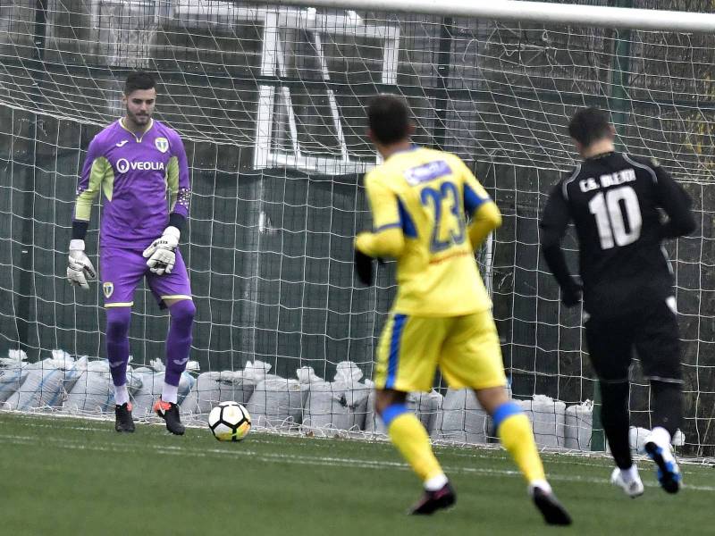 Raul Avram a semnat cu Dacia Unirea Brăila. Alți petroliști au făcut-o tot la L2 sau mai jos. Iar unii sunt încă în stand-by Raul Avram a semnat cu Dacia Unirea Brăila. Alți petroliști au făcut-o tot la L2 sau mai jos. Iar unii sunt încă în stand-by