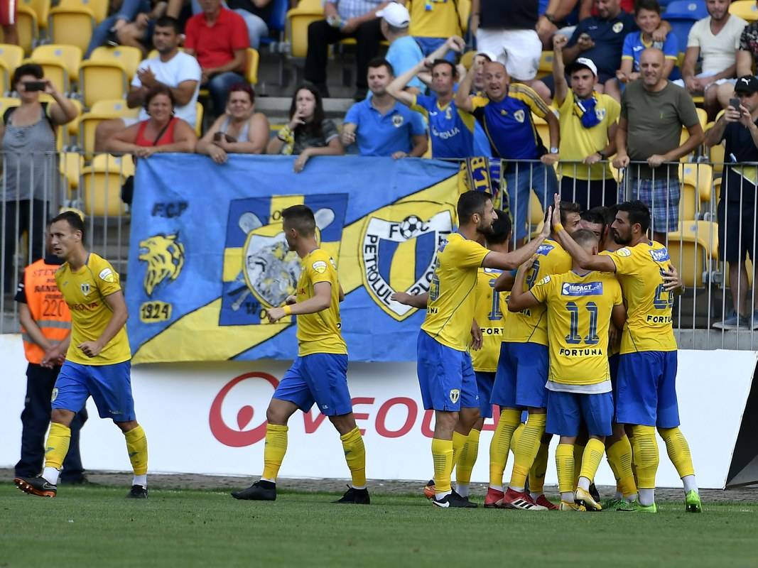 Veolia analizează “perspectivele viitoare de colaborare cu Petrolul” Veolia analizează “perspectivele viitoare de colaborare cu Petrolul”