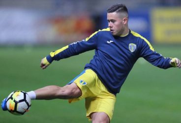 Conducerea Petrolului l-a convins pe Cosmin Lambru să plece de la Petrolul. Atacantul a acceptat detașarea la CS Blejoi