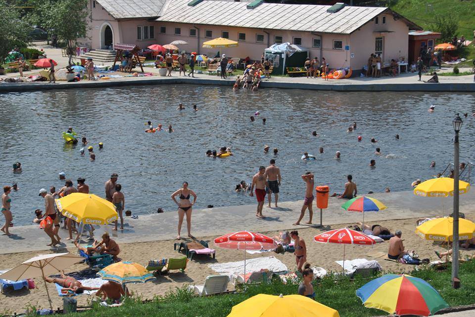 Băile Valea Stelii – Băicoi rămân deschise şi în septembrie Băile Valea Stelii – Băicoi rămân deschise şi în septembrie