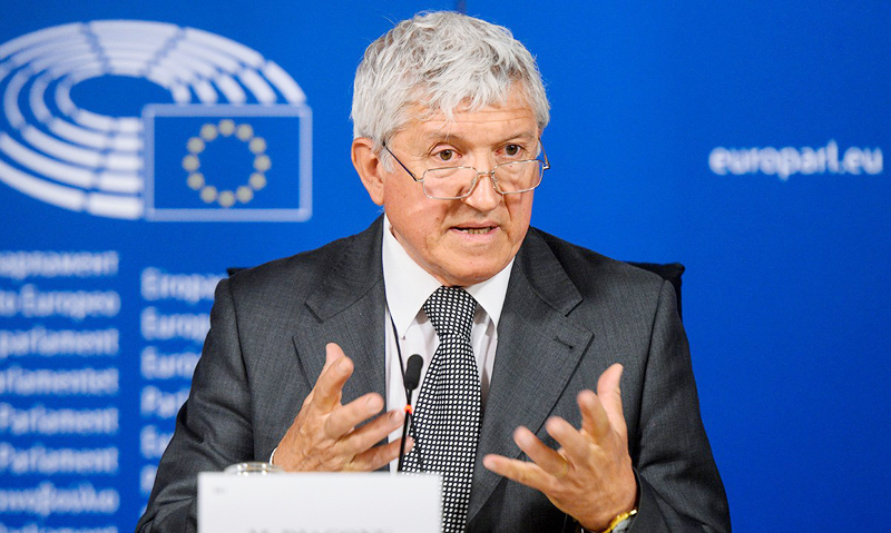 Mircea Diaconu solicită Președintelui și Guvernului României să intervină în cazurile de încălcare a drepturilor românilor din afara frontierelor