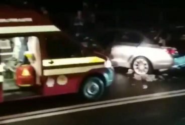 Tată şi fiu, decedaţi într-un accident rutier la Sinaia