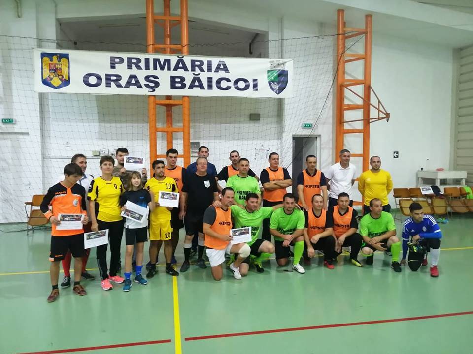 Pompierii şi Primăria şi-au disputat Cupa oraşului Băicoi la fotbal Pompierii şi Primăria şi-au disputat Cupa oraşului Băicoi la fotbal
