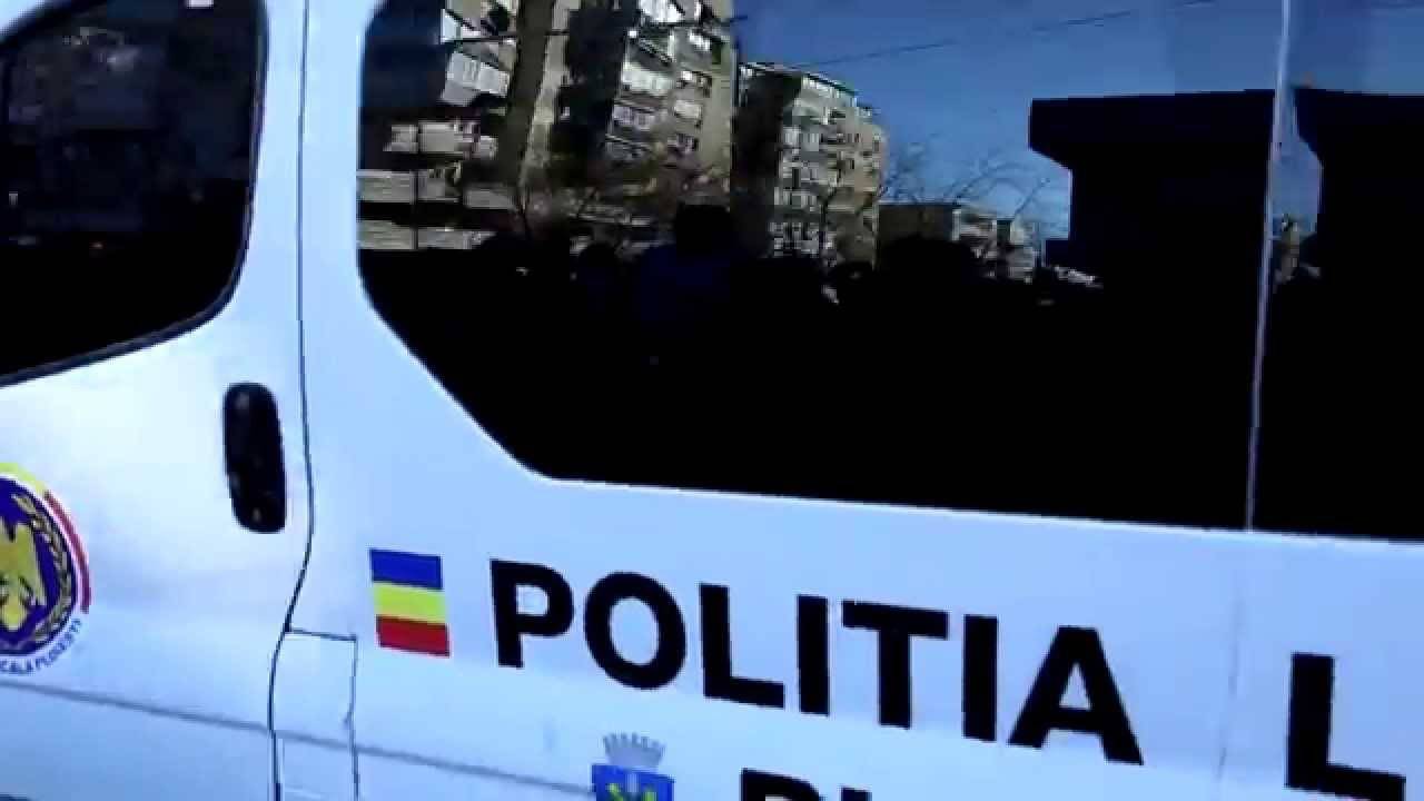 Minor în stare avansată de ebrietate adunat de poliţie de pe stradă Minor în stare avansată de ebrietate adunat de poliţie de pe stradă