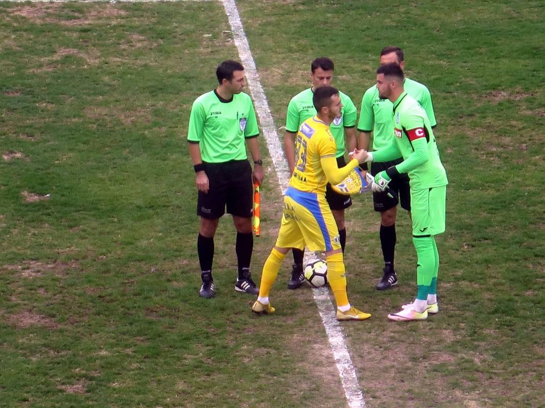 Victorie la limită pe o… pârloagă din Brăila. Arnăutu a fost din nou decisiv pentru Petrolul! Victorie la limită pe o… pârloagă din Brăila. Arnăutu a fost din nou decisiv pentru Petrolul!