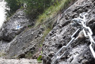 Au fost închise traseele din Bucegi