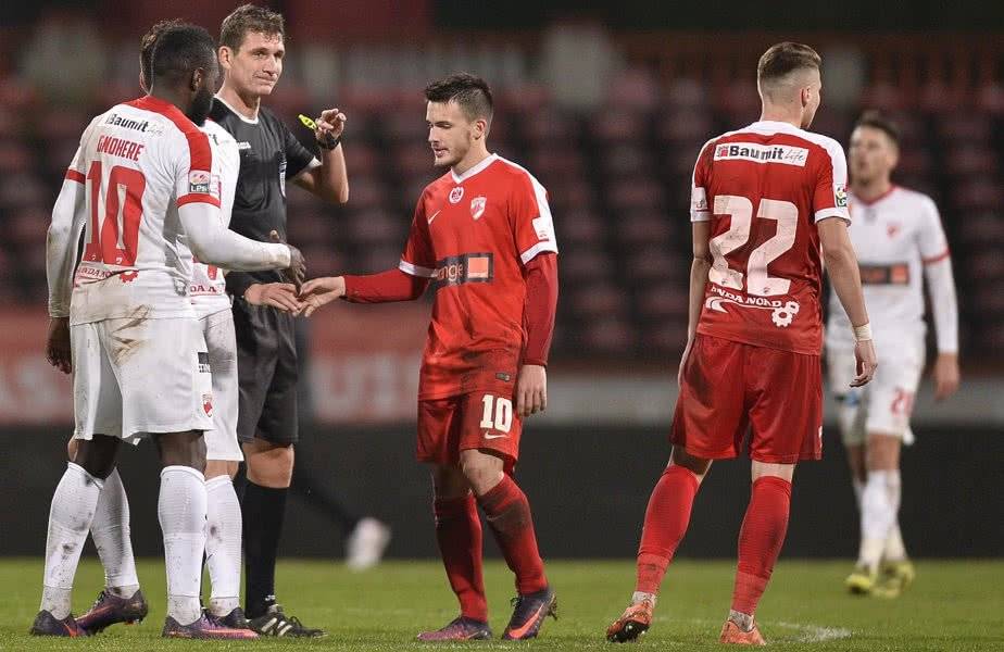 Să fie ex-dinamovistul Andrei Târcoveanu cel mai bun transfer al Petrolului în mercato de iarnă? O veni și stoperul prahovean Bogdan Șandru? Să fie ex-dinamovistul Andrei Târcoveanu cel mai bun transfer al Petrolului în mercato de iarnă? O veni și stoperul prahovean Bogdan Șandru?