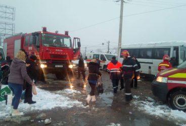 Accident pe DN 1 la Băneşti cu 22 de persoane implicate