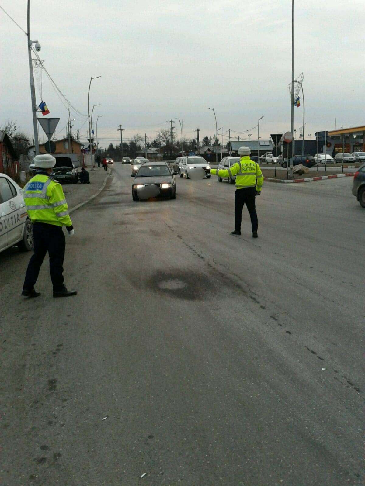 Filtre ale poliţiei în judeţ pentru depistarea şoferilor sub influenţa alcoolului Filtre ale poliţiei în judeţ pentru depistarea şoferilor sub influenţa alcoolului