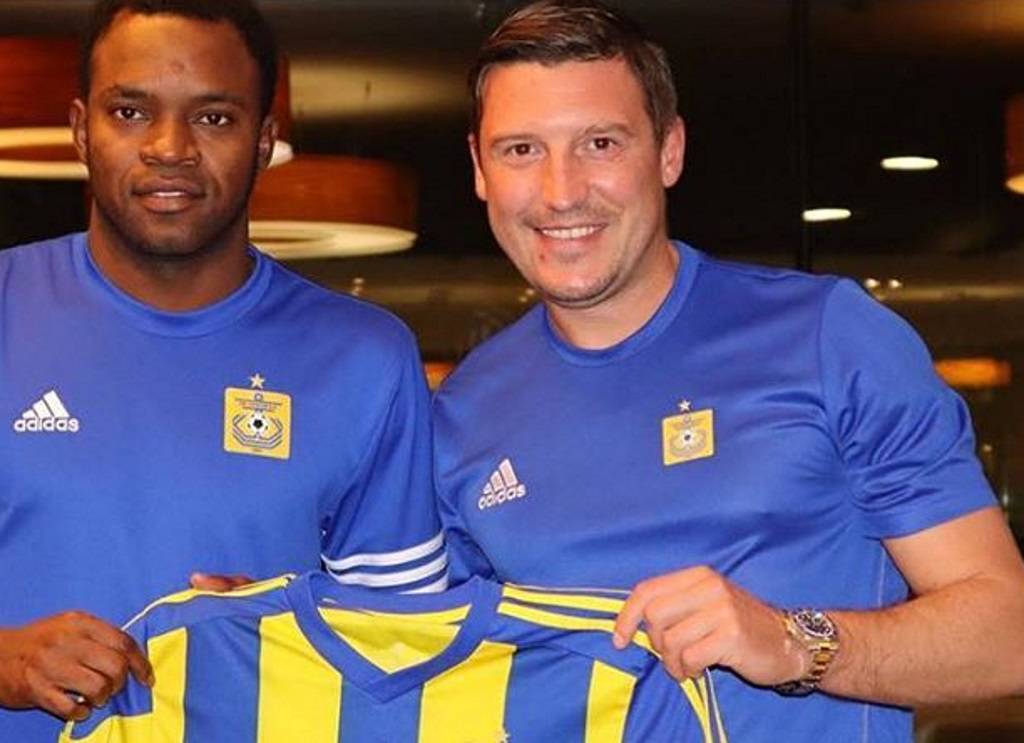 Alcénat a lăsat prima ligă din Portugalia și a revenit în estul Europei. Se îmbracă iar în galben și albastru! Alcénat a lăsat prima ligă din Portugalia și a revenit în estul Europei. Se îmbracă iar în galben și albastru!