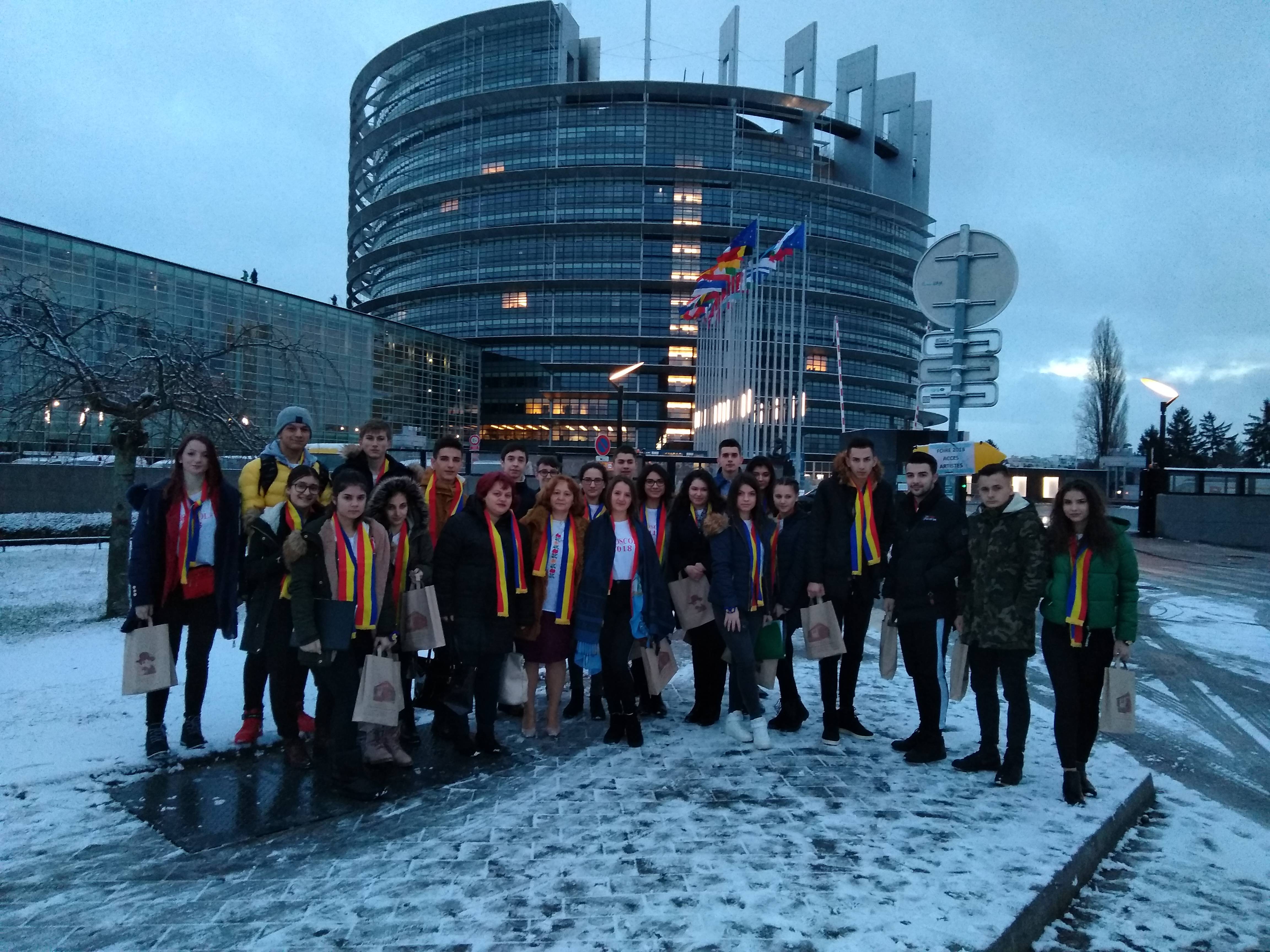 Povestea Euroscola a liceenilor din Vălenii de Munte, pas cu pas Povestea Euroscola a liceenilor din Vălenii de Munte, pas cu pas