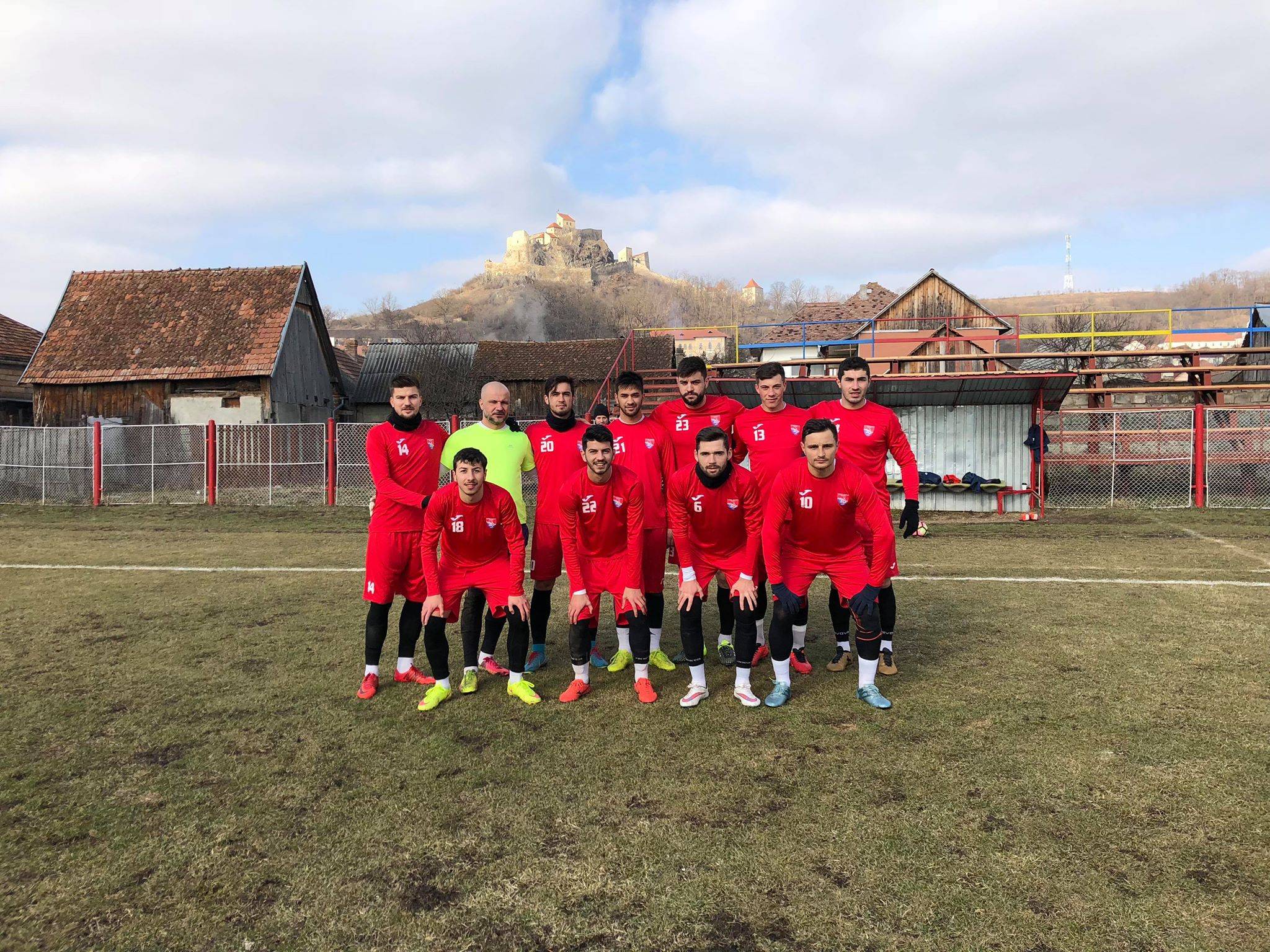 Pe drumul spre casă, băieții de la CS Blejoi au făcut o “haltă”, pentru a-i snopi în bătaie pe… “Prietenii” de la Rupea! Pe drumul spre casă, băieții de la CS Blejoi au făcut o “haltă”, pentru a-i snopi în bătaie pe… “Prietenii” de la Rupea!