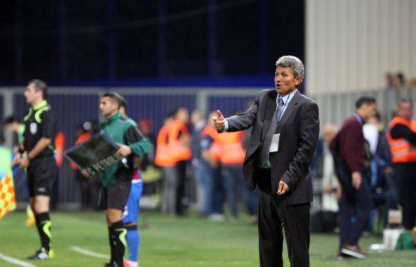 Gata cu “Praful magic”! A venit… SMURDUL să salveze sezonul Petrolului! Demisionarul Cornățeanu, înlocuit cu Gigi Mulțescu