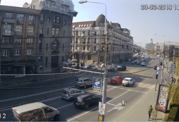 Filmul accidentului din centrul Ploieștiului