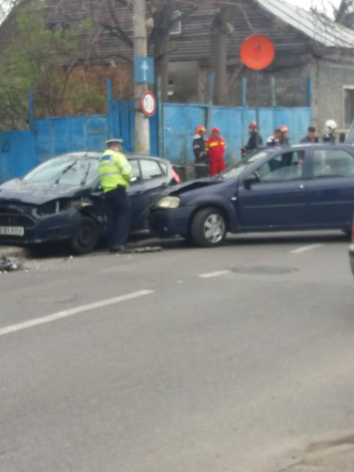 Accident cu victime în cartierul Radu de la Afumaţi Accident cu victime în cartierul Radu de la Afumaţi
